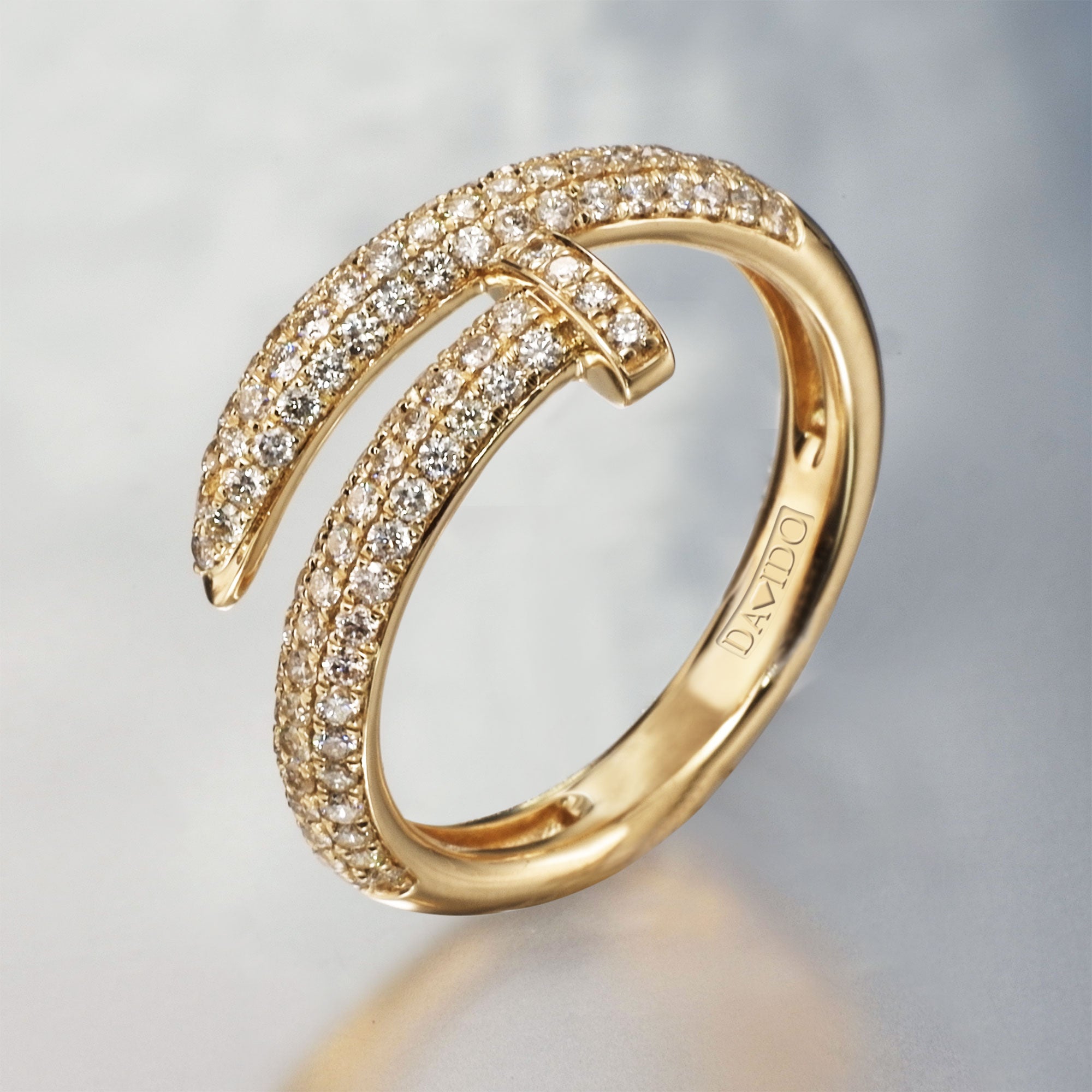YELLOW TWISTED NAIL DIAMOND RING