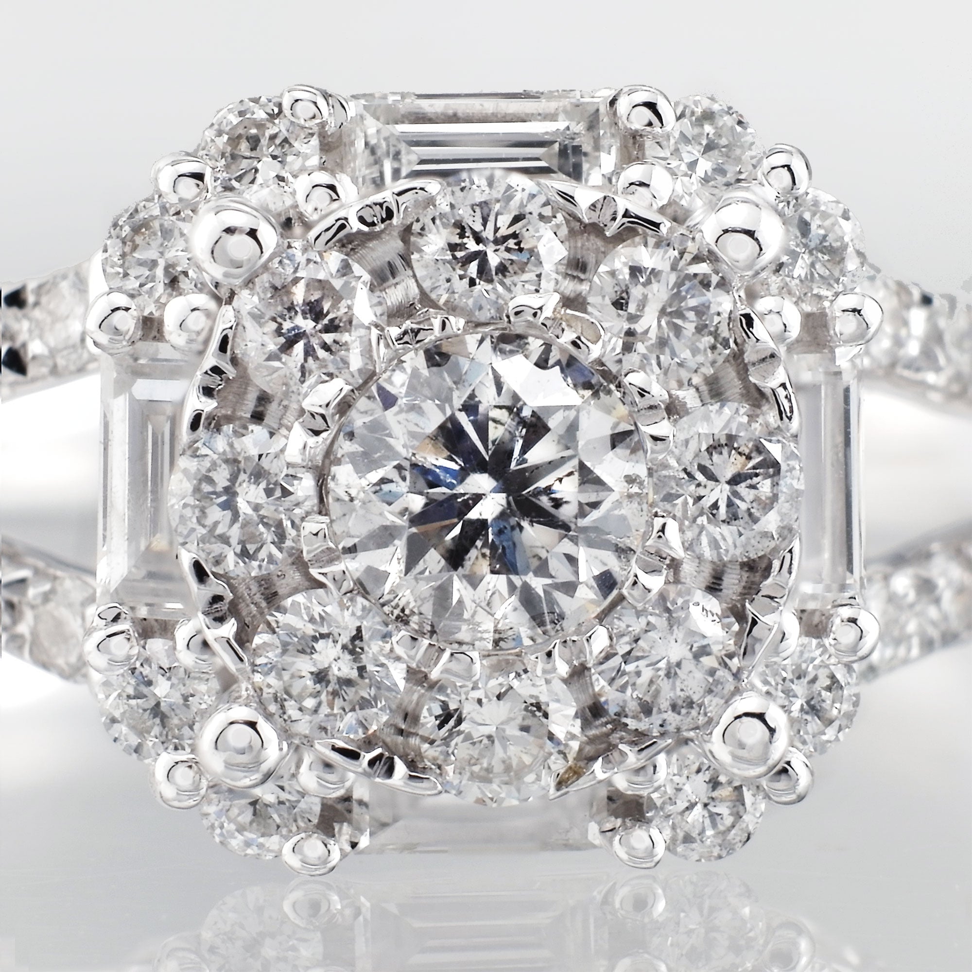 CLUSTER DIAMOND ENGAGEMENT RING