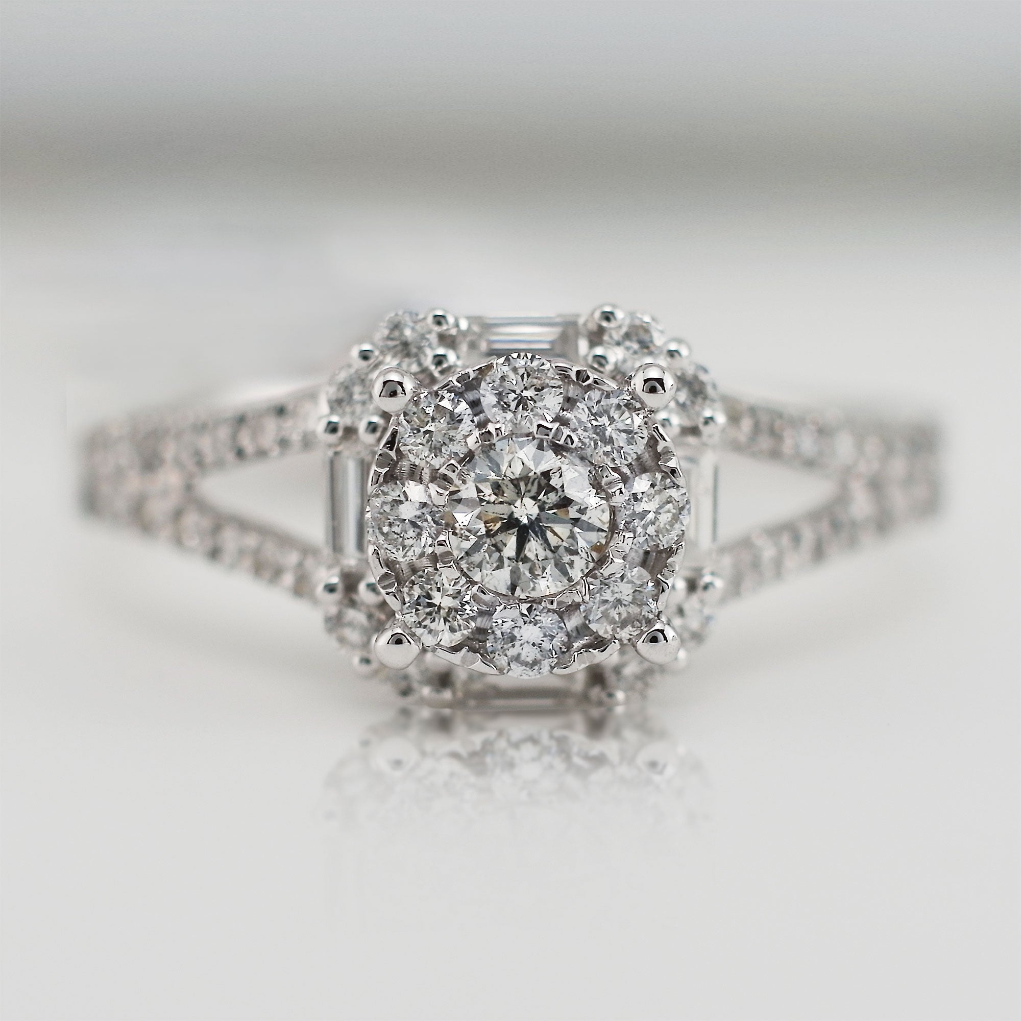CLUSTER DIAMOND ENGAGEMENT RING